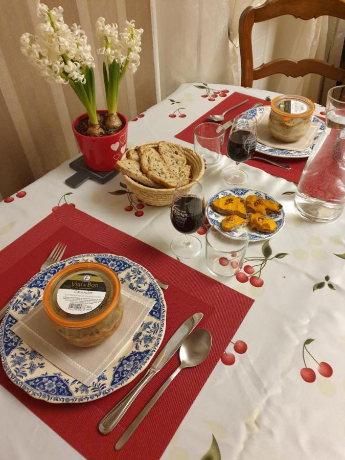 Au Nid De La Madeleine Bed & Breakfast Gaillac Eksteriør bilde
