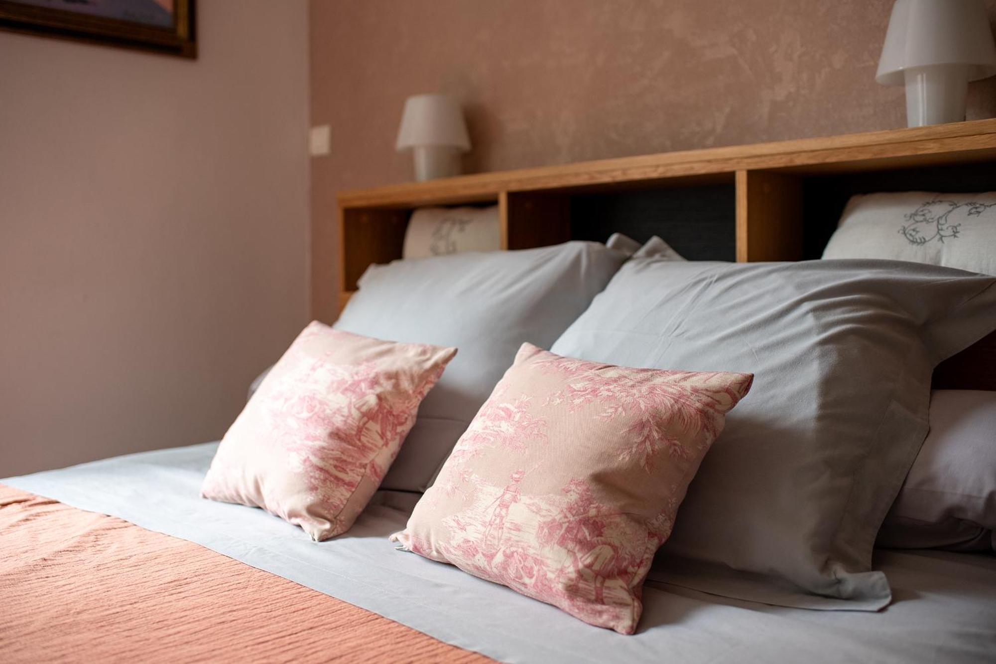 Au Nid De La Madeleine Bed & Breakfast Gaillac Eksteriør bilde